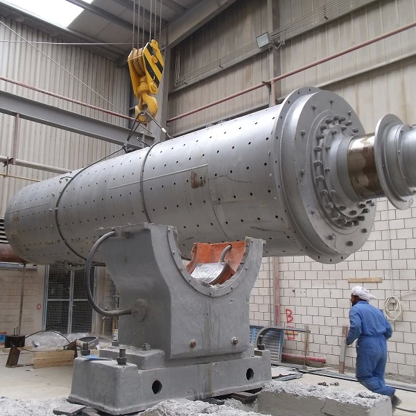 Broyeur à billes pour le traitement des débris en aluminium avec revêtement en acier allié au manganèse et billes en céramique